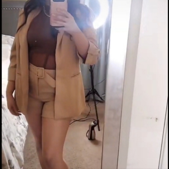 Blazer and Shorts Set - Picture 6 of 8